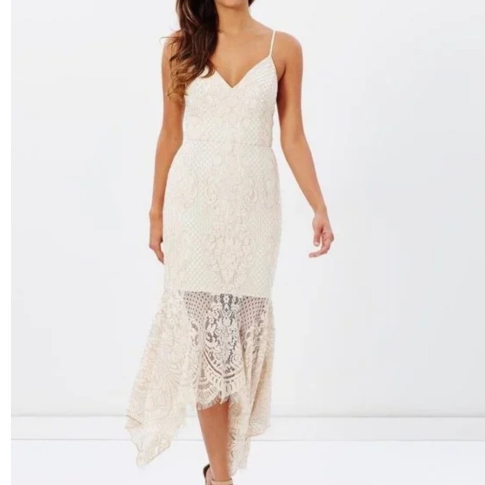 Shona Joy Cream Lace Handkerchief Hemline Midi Length Sleeveless Dress Size US8